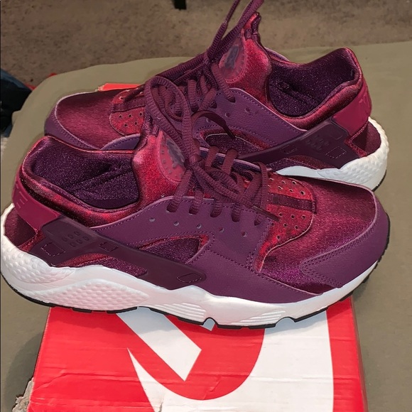 pink and purple huaraches